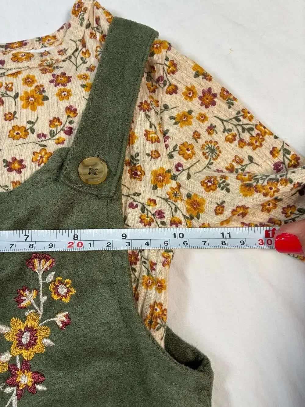 BCBG Girls 2-Piece Set with Floral Top Embroidered Corduroy Overall Dress Size 4